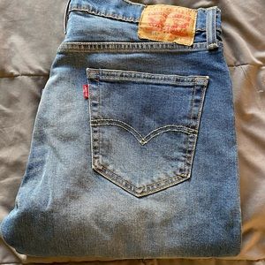 514 men’s Levi’s